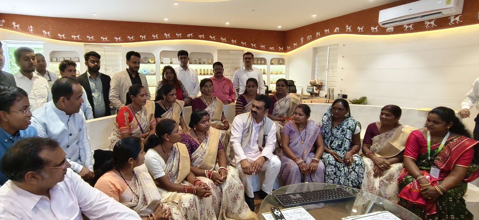 Visit of Shri Kamlesh Paswan, Union Minister of State (MoS) for Rural Development, Government of India at Raipur Office